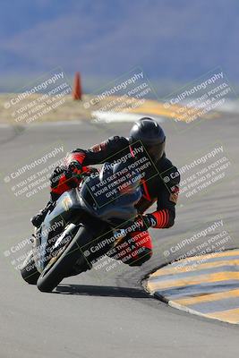 media/Nov-05-2022-SoCal Trackdays (Sat) [[f8d9b725ab]]/Turns 9 and 8 (1050am/